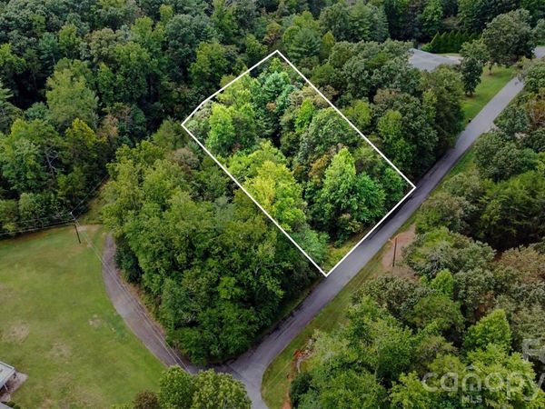 111 Camelot Street , Rutherford College, NC 28612