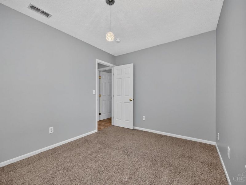 387 Hartford Court, Hamilton Township, OH 45039 Photo 24