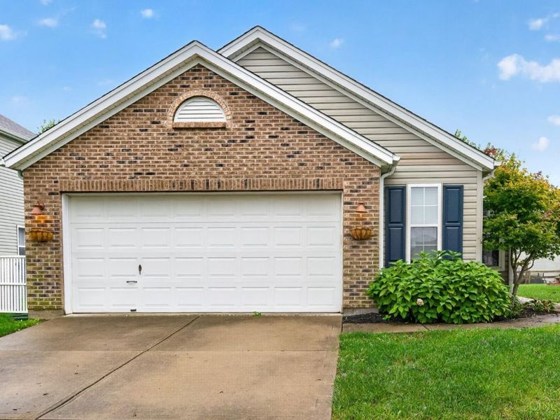 387 Hartford Court, Hamilton Township, OH 45039 Photo 3