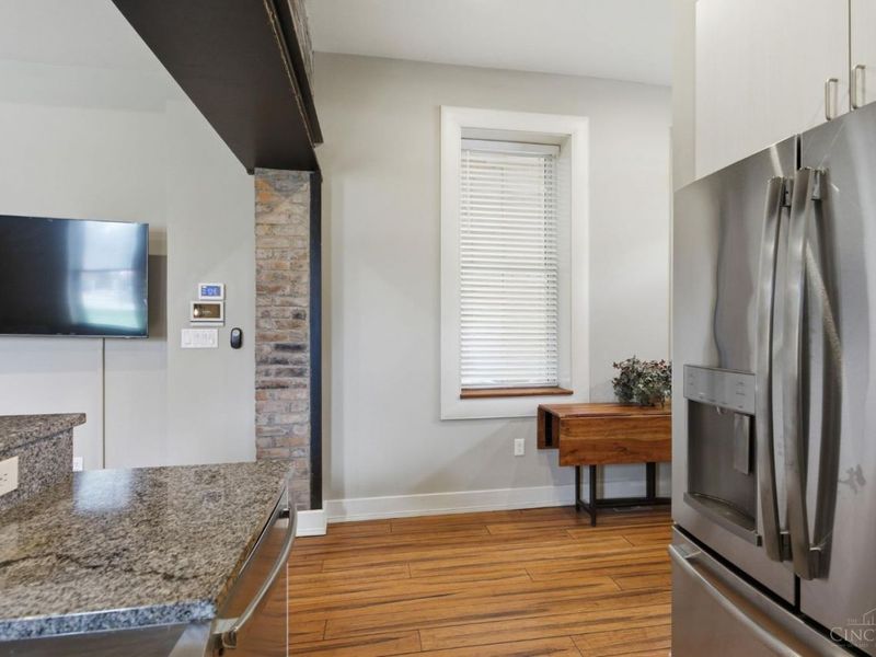 207 Kemp Alley, Cincinnati, OH 45202 Photo 29