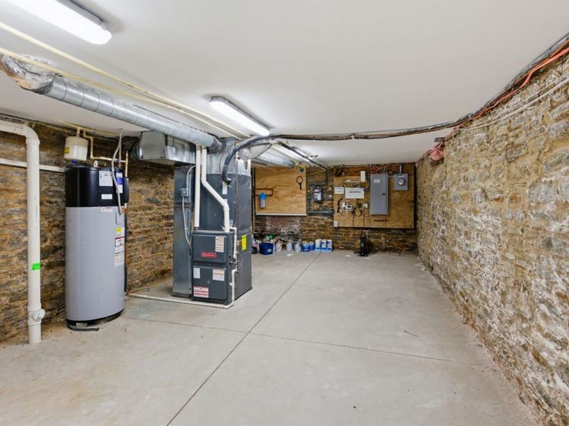 207 Kemp Alley, Cincinnati, OH 45202 Photo 63