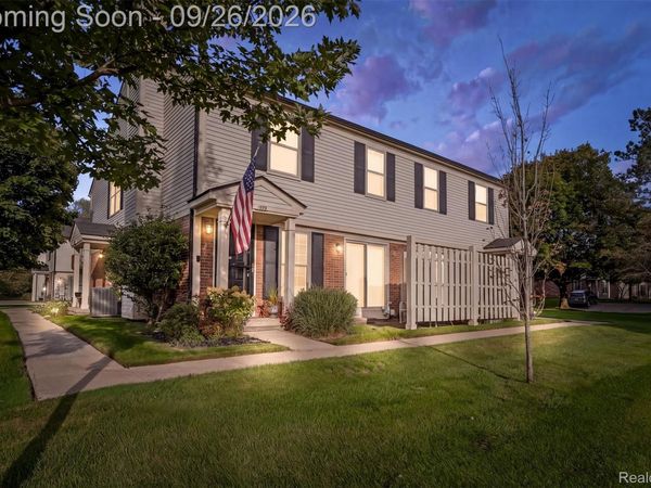 1492 Dover Hill S, Walled Lake, Mi 48390