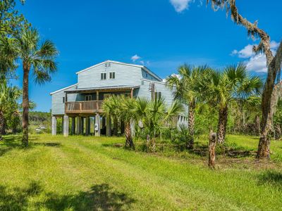 3255 Lowtide Lane, Edisto Island, SC 29438