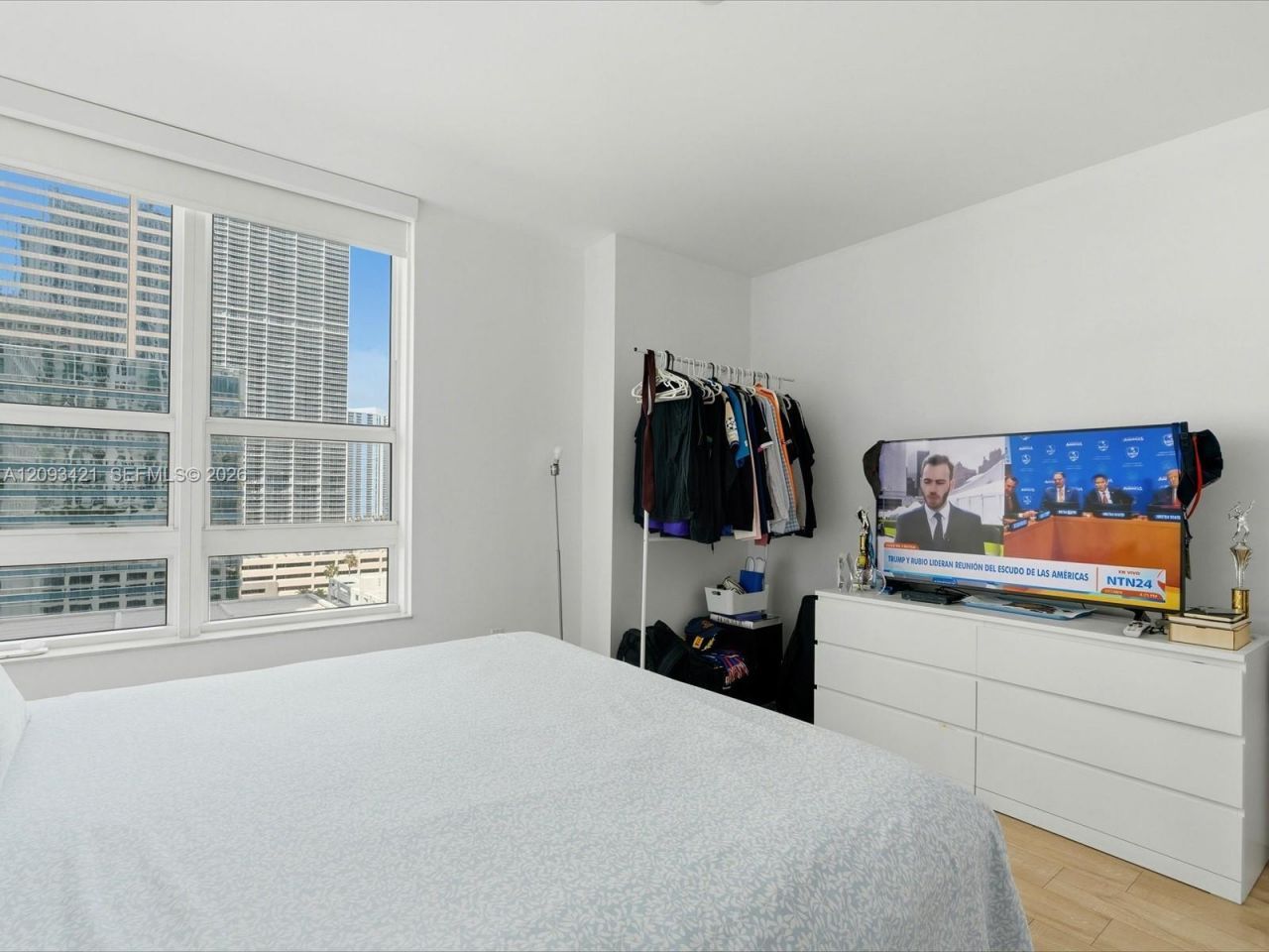 950 Brickell Bay Dr, Unit 1208, Miami, FL 33131 Photo