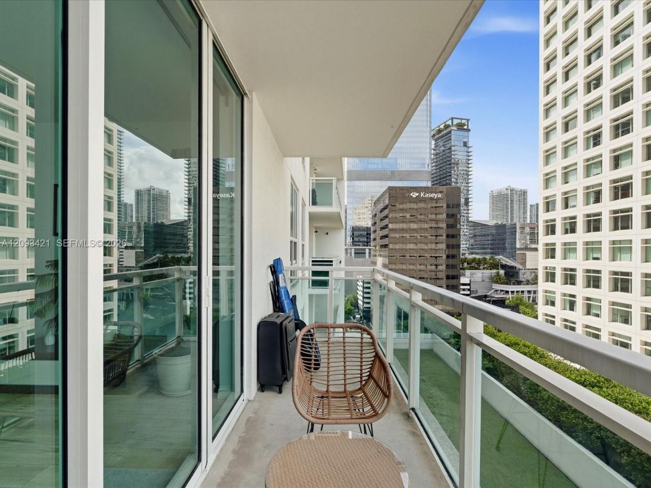 950 Brickell Bay Dr, Unit 1208, Miami, FL 33131 Photo