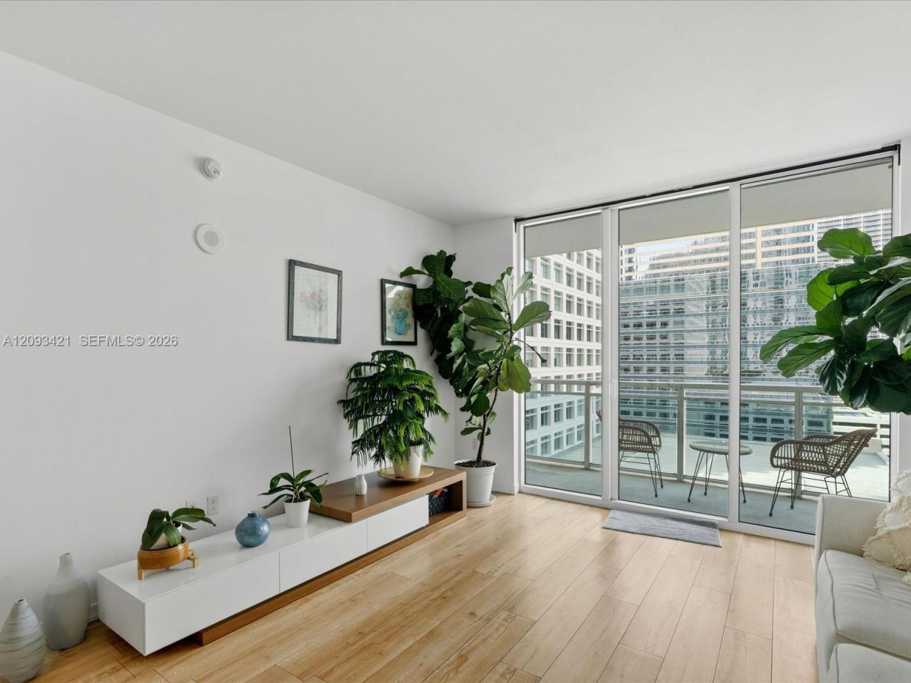 950 Brickell Bay Dr, Unit 1208, Miami, FL 33131 Photo