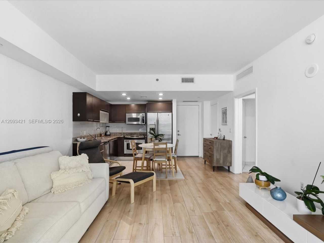 950 Brickell Bay Dr, Unit 1208, Miami, FL 33131 Photo
