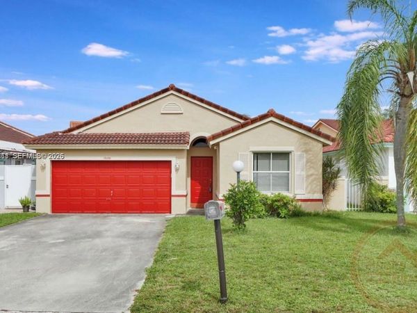 19030 NW 54th Ave , Miami Gardens, FL 33055