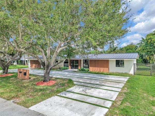 15471 SW 83rd Ave, Palmetto Bay, FL 33157