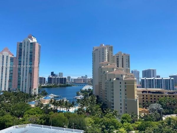 3300 NE 191st St, Unit 1415, Aventura, FL 33180