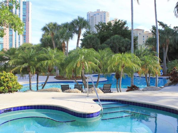 3300 NE 191st St, Unit 1415, Aventura, FL 33180