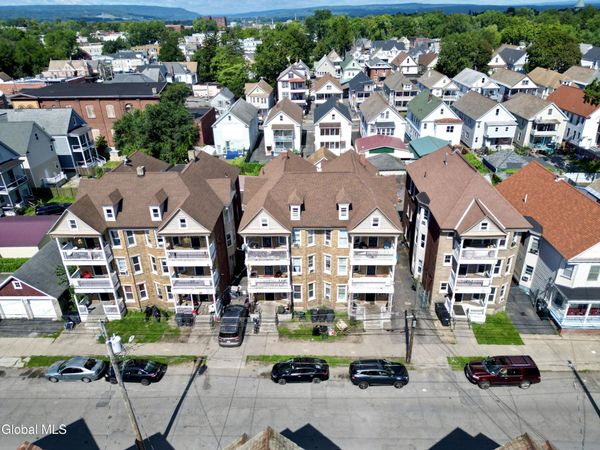8-16 Swan Street, Schenectady, NY 12307