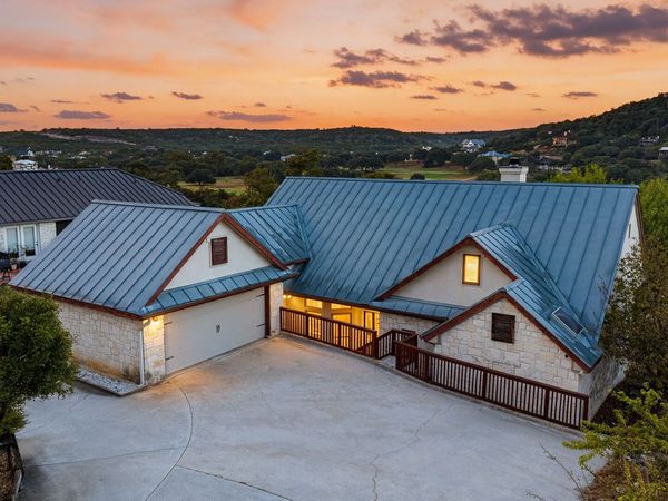 204 TAPATIO DR W, Boerne, TX 78006