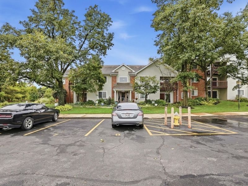 1520 Lake Pointe Way, Unit 1, Dayton, OH 45459 Photo 3
