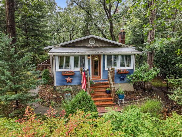 2031 Juneway Drive , Michigan City, IN 46360
