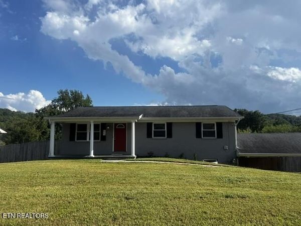 6553 E Garwood Circle, Knoxville, TN 37918
