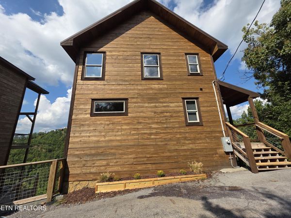 2123 Windy Lane, Sevierville, TN 37876
