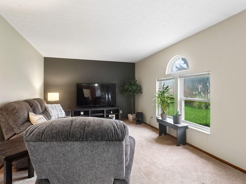 16 W Fieldstone, Etna, OH 43062 Photo 14