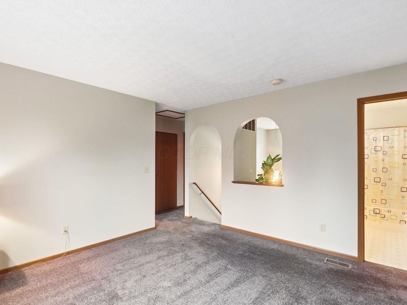 16 W Fieldstone, Etna, OH 43062 Photo 20