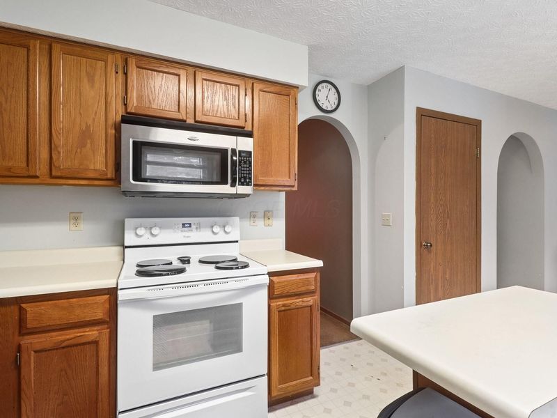 16 W Fieldstone, Etna, OH 43062 Photo 9