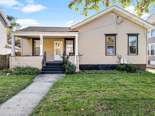 773 E New York Street, Unit B, Aurora, IL 60505