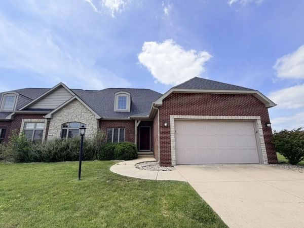 3813 Liberty Circle, Unit 3813, Champaign, IL 61822