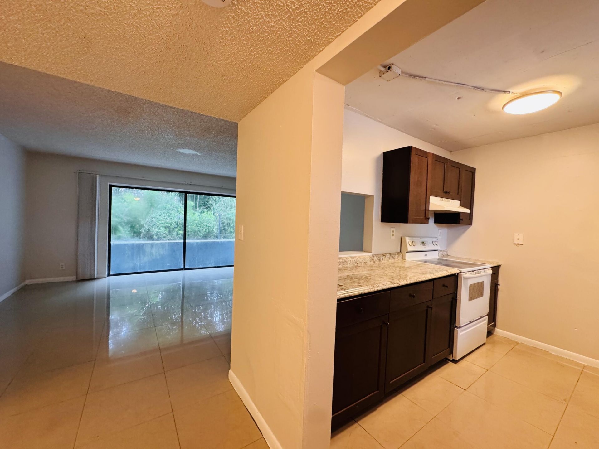 2050 N Congress Avenue, Unit 102, West Palm Beach, FL 33401 Photo