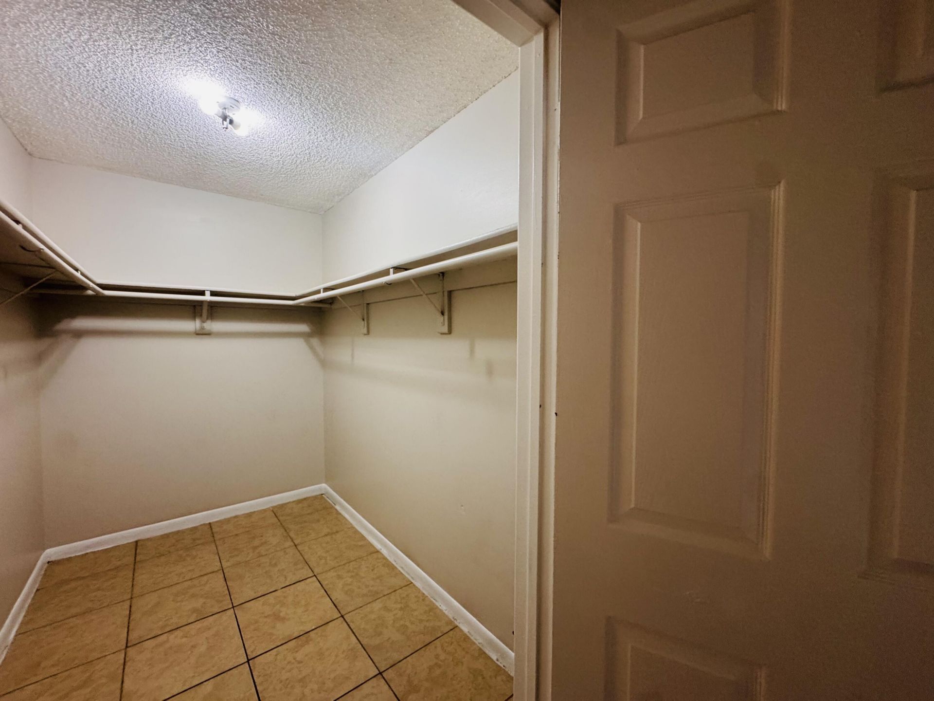 2050 N Congress Avenue, Unit 102, West Palm Beach, FL 33401 Photo