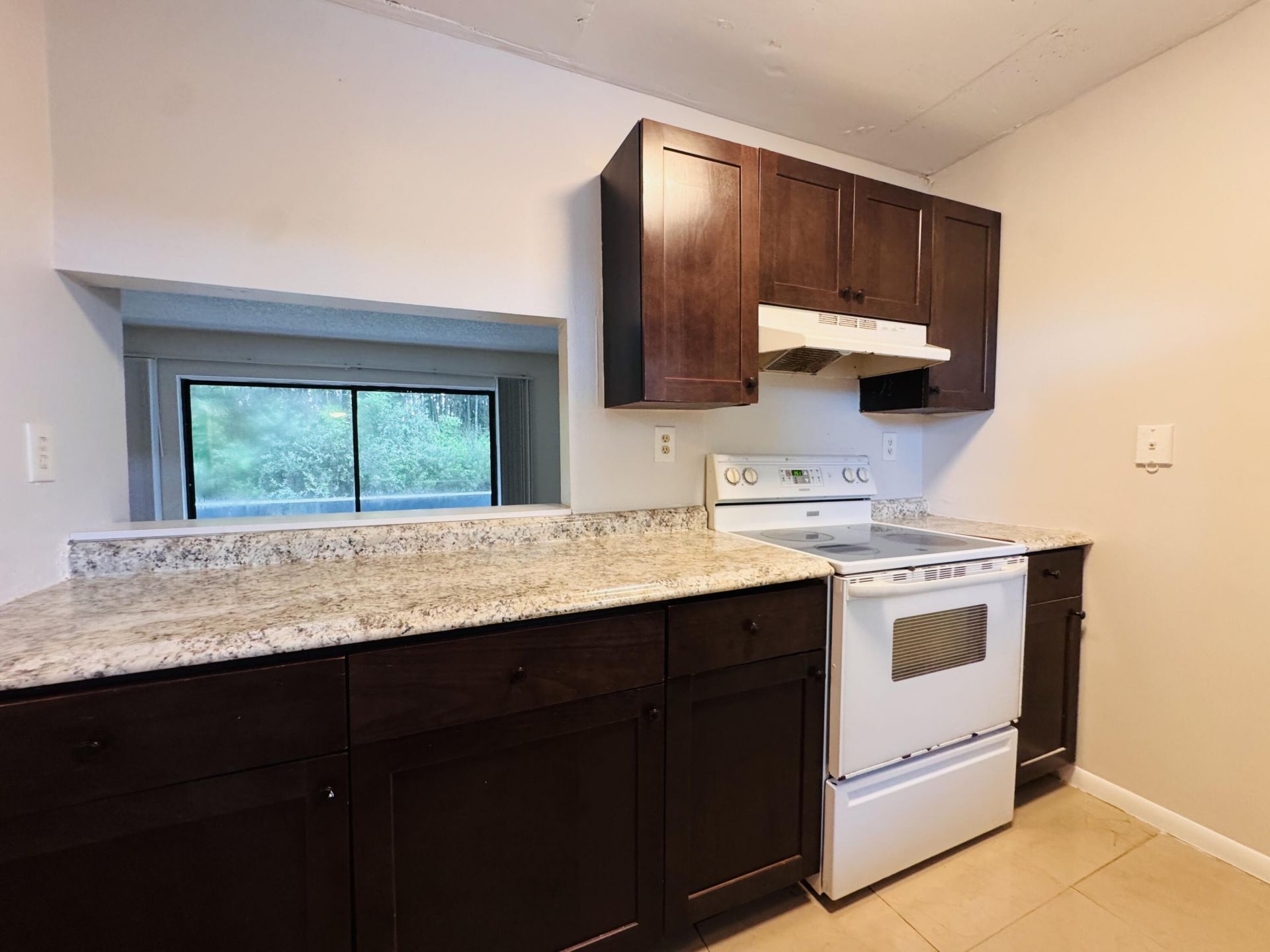 2050 N Congress Avenue, Unit 102, West Palm Beach, FL 33401 Photo