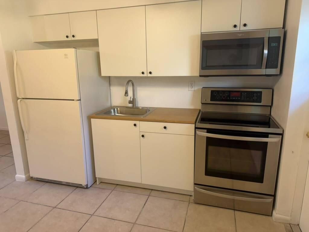 410 NE 12th Avenue, Unit A, Pompano Beach, FL 33060 Photo