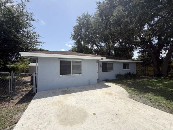 5900 SW 26TH Street, West Park, FL 33023