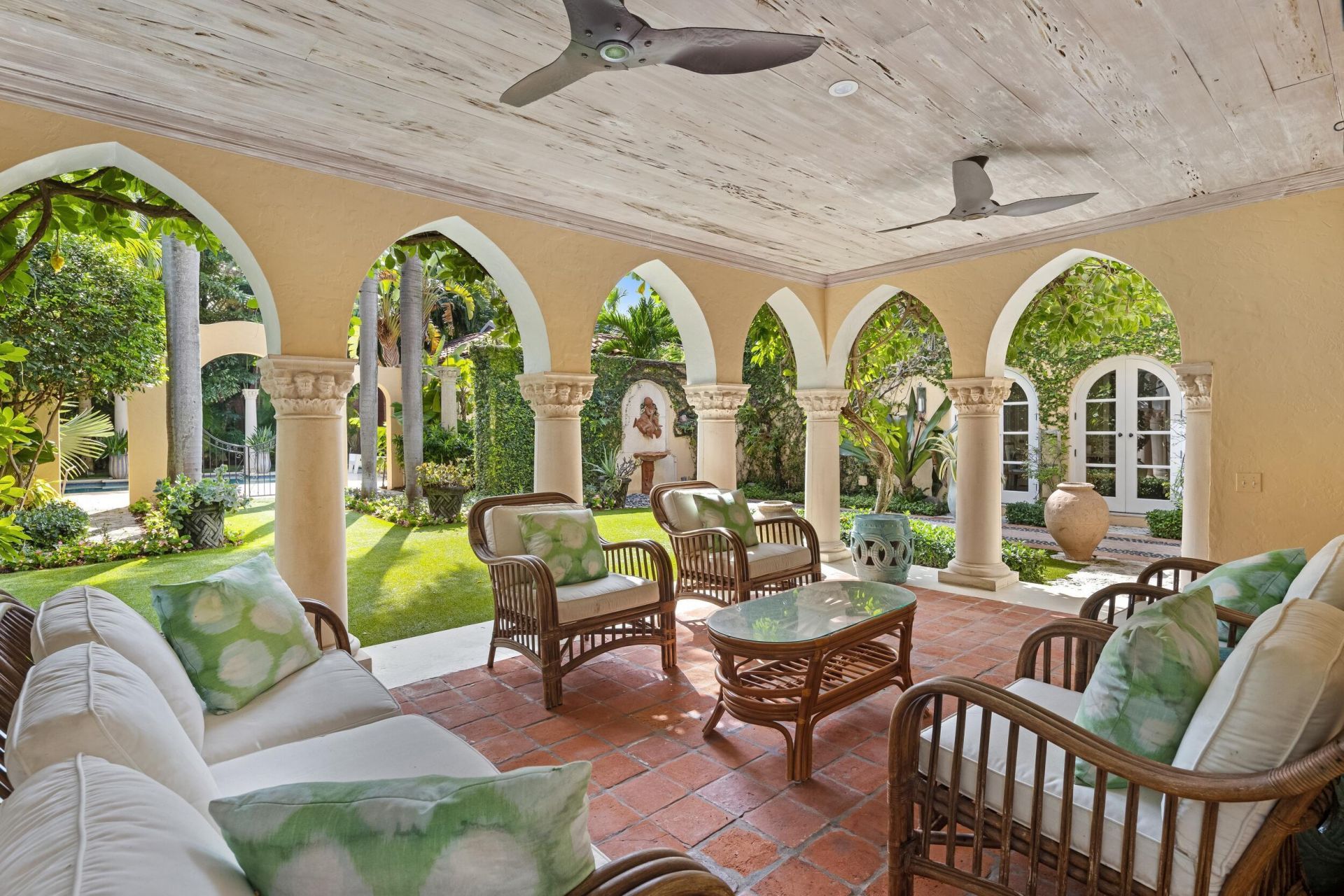 124 Brazilian Avenue, Palm Beach, FL 33480 Photo