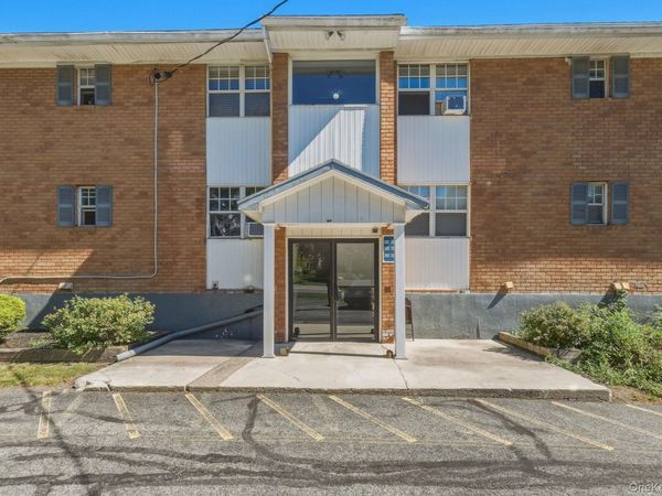2301 Barclay Manor , Unit 23A, Newburgh, NY 12550