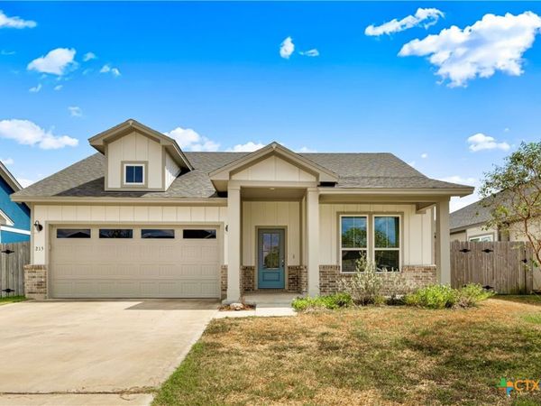 215 Flint Rock Court, Victoria, TX 77904