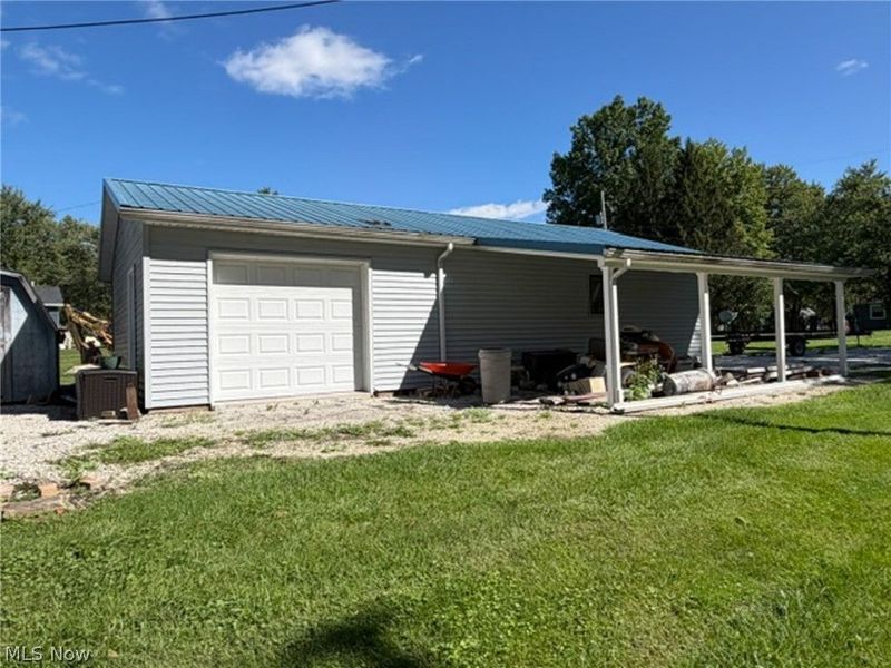 9235 Treasure Boulevard , North Benton, OH 44449 Photo 2