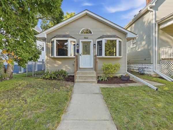 3940 E Underwood AVENUE, Cudahy, WI 53110
