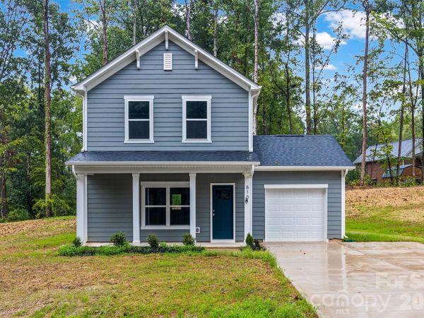 610 W Lewis Street, Dallas, NC 28034