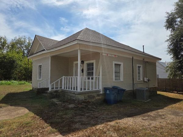 22 W Seneca , McAlester, OK 74501