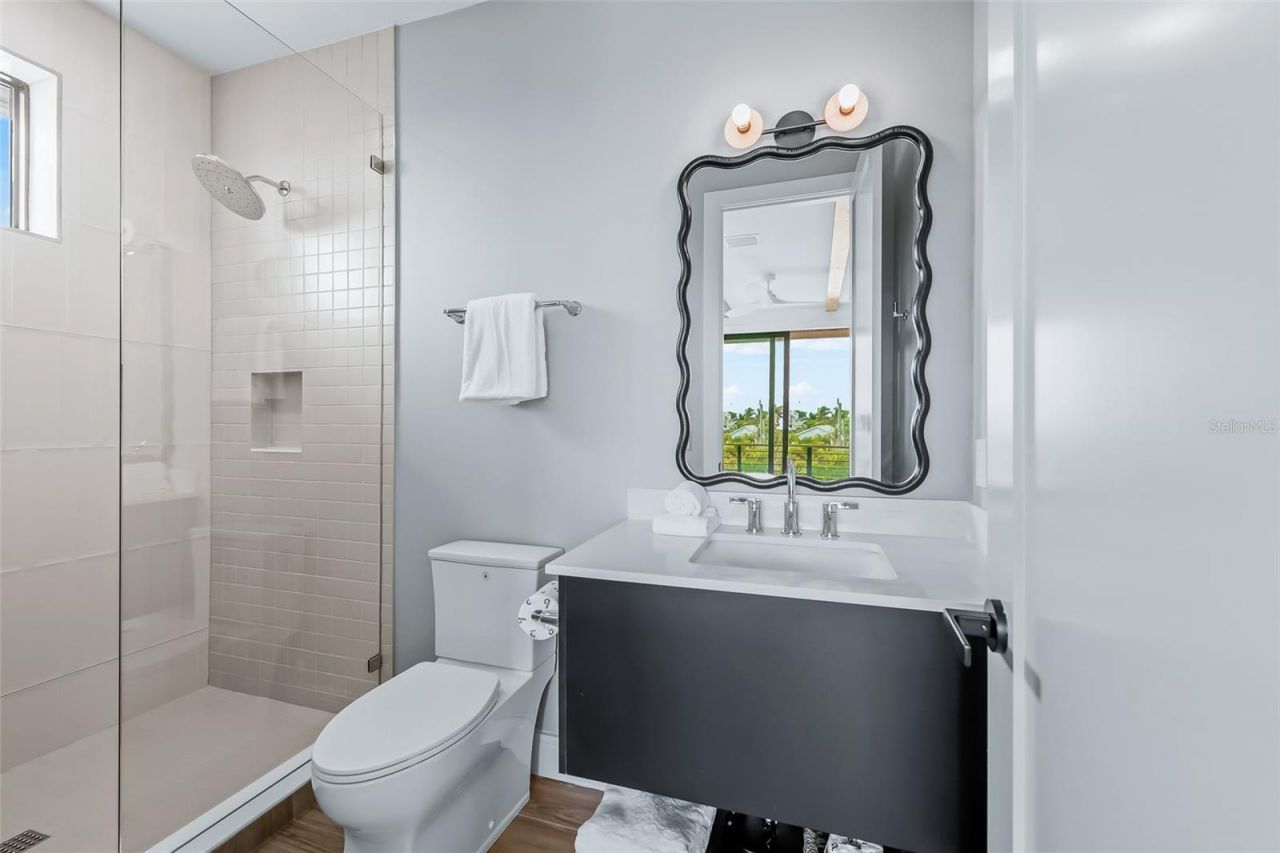 2109 Avenue C, Bradenton Beach, FL 34217 Photo