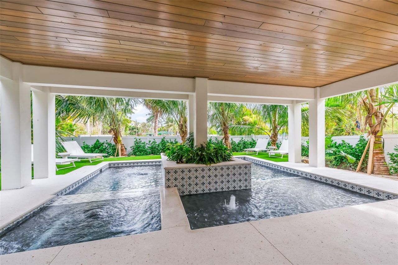 2109 Avenue C, Bradenton Beach, FL 34217 Photo