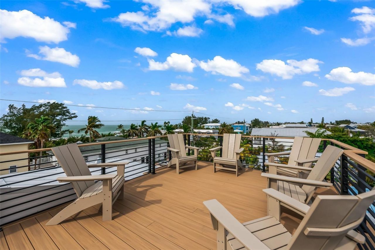 2109 Avenue C, Bradenton Beach, FL 34217 Photo