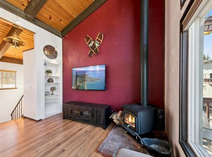 3025 Christmas Valley Road, Unit 6, South Lake Tahoe, CA 96150 Photo