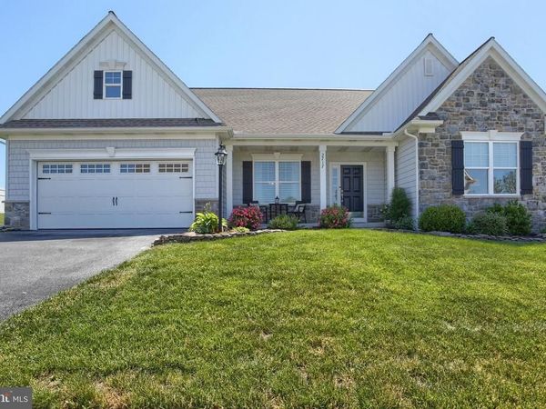 2717 PIN OAK DRIVE , HARRISBURG, PA 17112