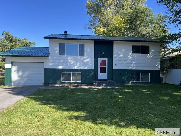 464 Neptune Drive, IDAHO FALLS, ID 83402