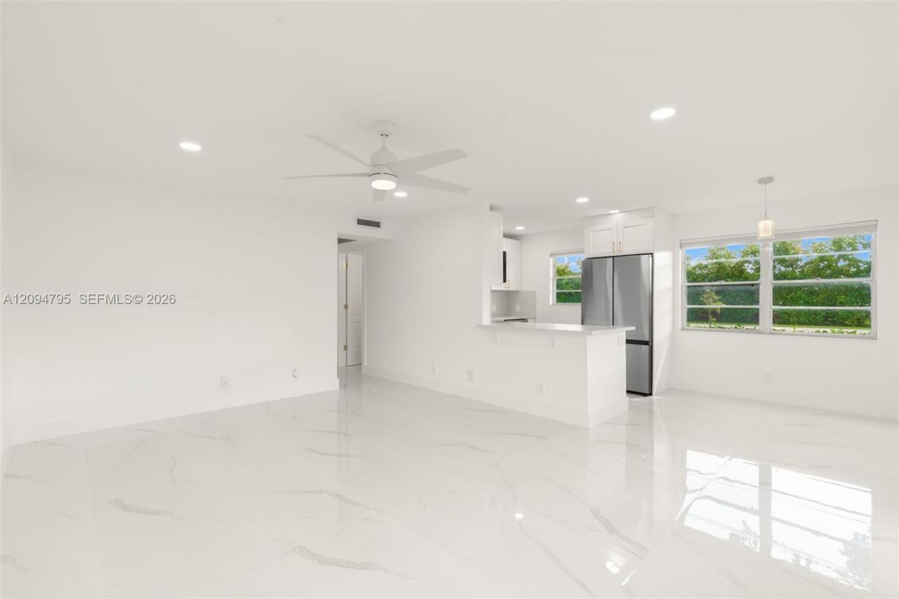 392 Mansfield J, Unit 392, Boca Raton, FL 33434 Photo