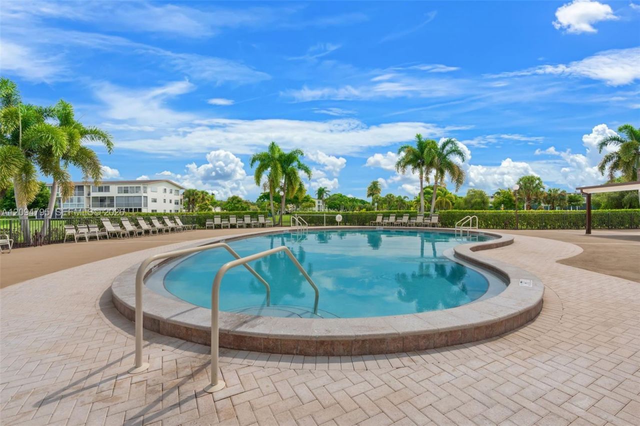 392 Mansfield J, Unit 392, Boca Raton, FL 33434 Photo