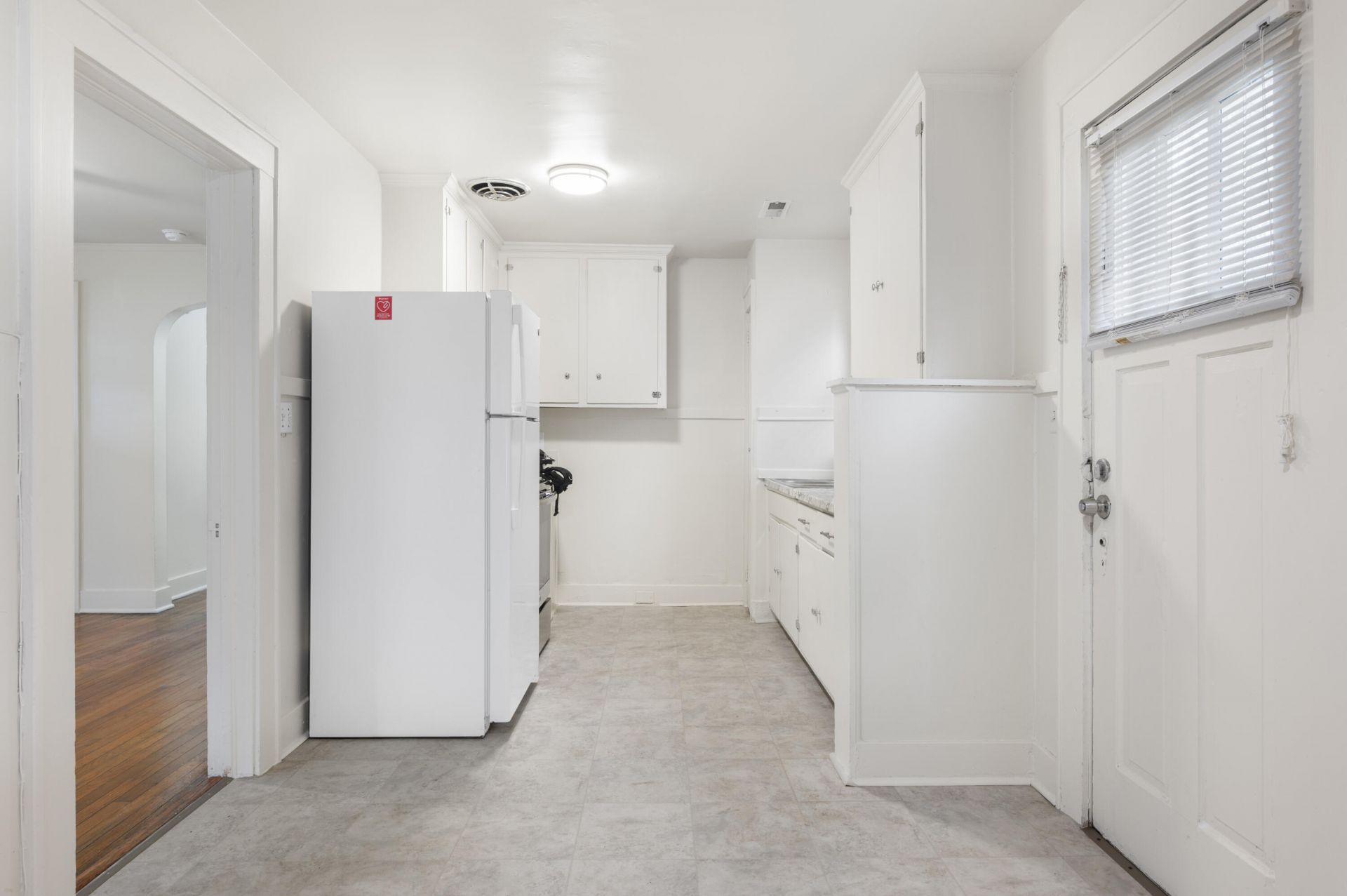 2144 Banyan Street Photo 14