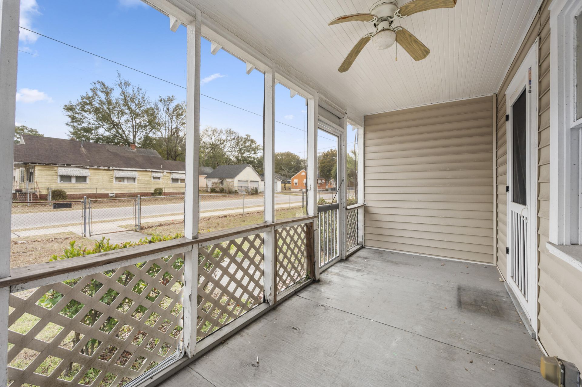 2144 Banyan Street Photo 19