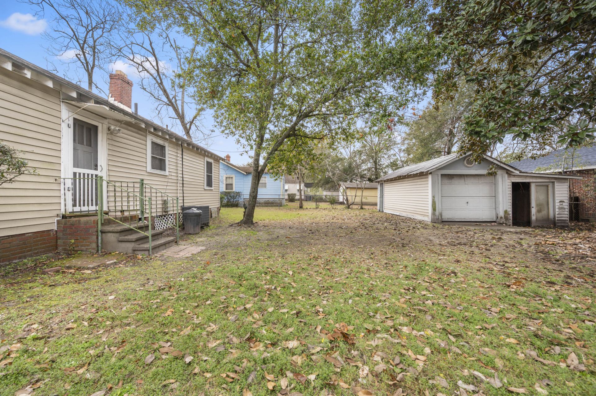 2144 Banyan Street Photo 8