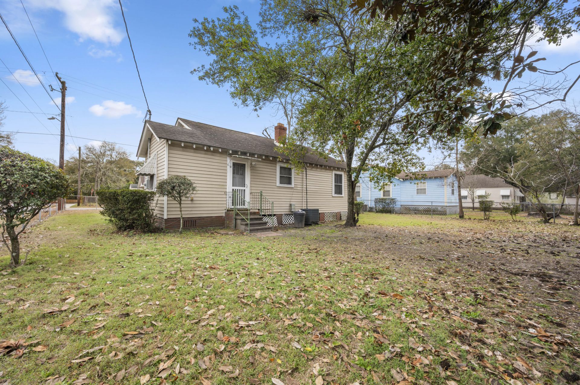 2144 Banyan Street Photo 9